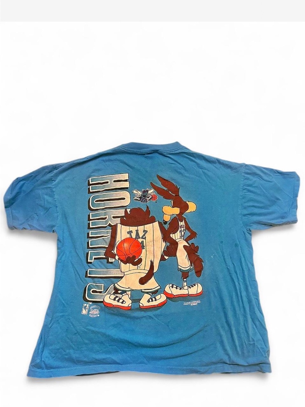 RARE Looney Tunes “Hornets” Basketball Graphic Tee, Size Large, Vintage Preowned - Picture 3 of 7